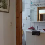 Weingut Loescher-erben Gaestehaus An Der Burg Lejlighed