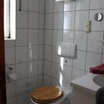 Weingut Loescher-erben Gaestehaus An Der Burg * Senheim
