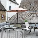 Weingut Loescher-erben Gaestehaus An Der Burg *