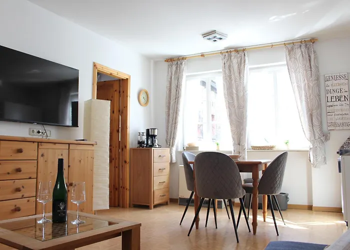 Daire Weingut Loescher-erben Gaestehaus An Der Burg