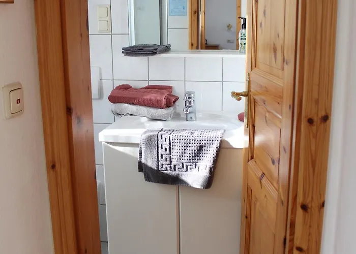 Weingut Loescher-erben Gaestehaus An Der Burg Daire *