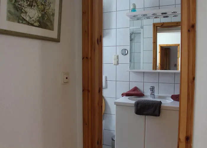 Weingut Loescher-erben Gaestehaus An Der Burg Daire